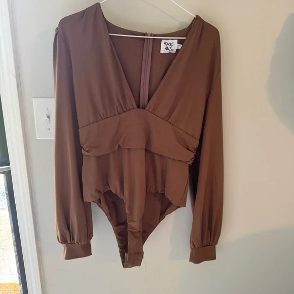 Princess Polly‎ JUDE LONG SLEEVE BODYSUIT BROWN - Picture 3 of 9